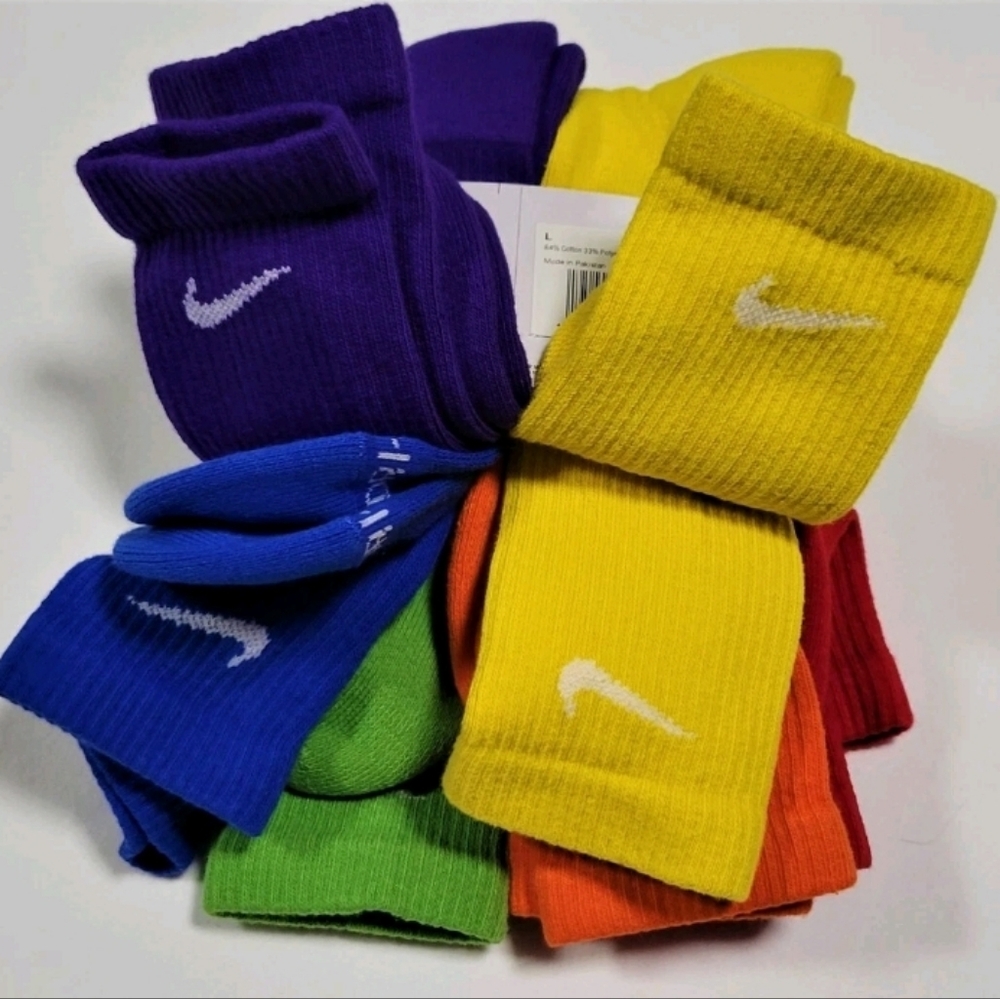 Nike Everyday Plus Men's Athletic Socks - Vibrant Multicolor Pack - Picture 3 of 3